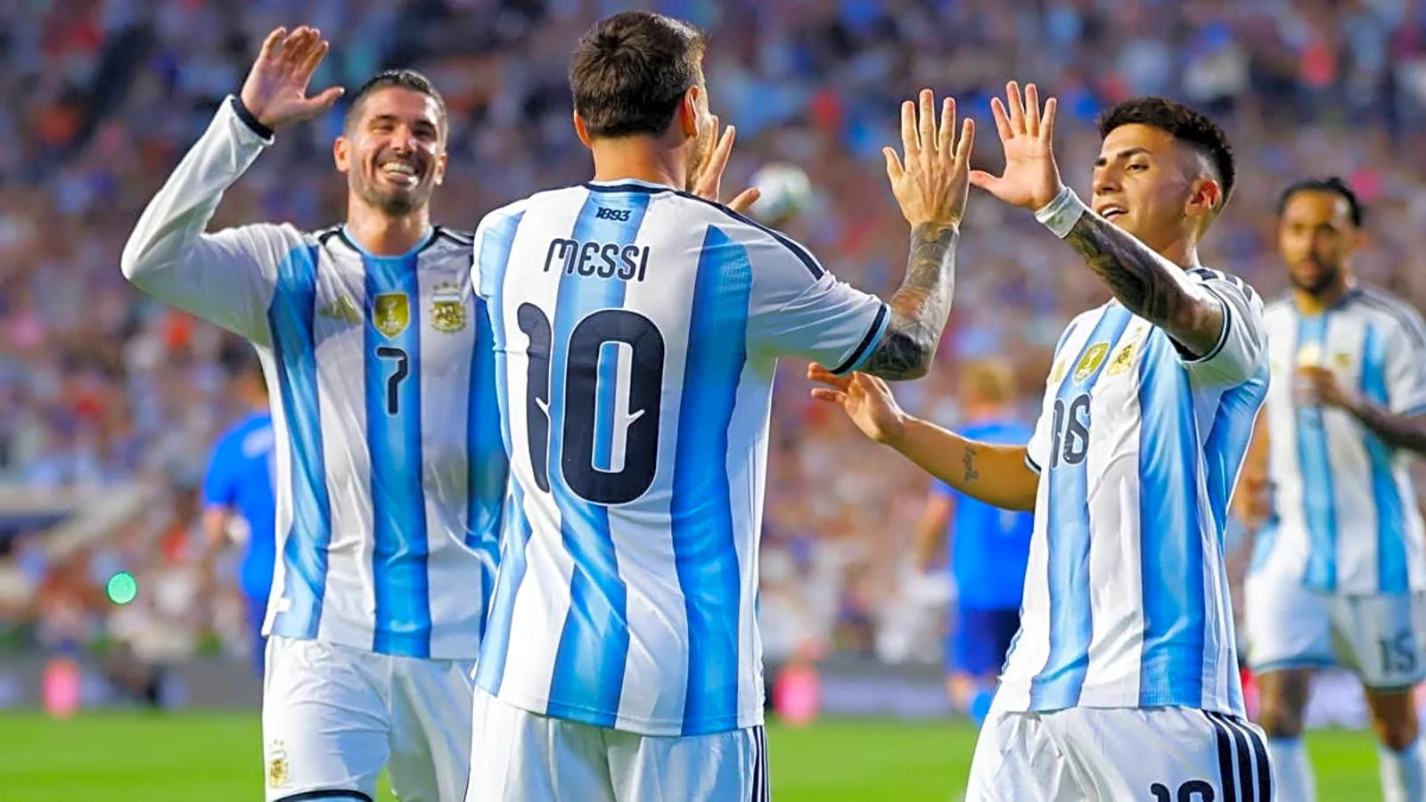 Argentina players celebrate after the final whistle in Kansas City