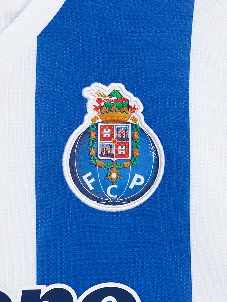 FC Porto 2026/27 home shirt stripe detail