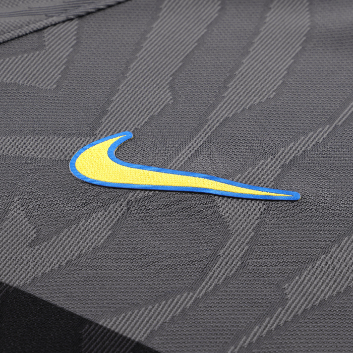 Inter Milan 2026/27 third shirt, collar and crest detail
