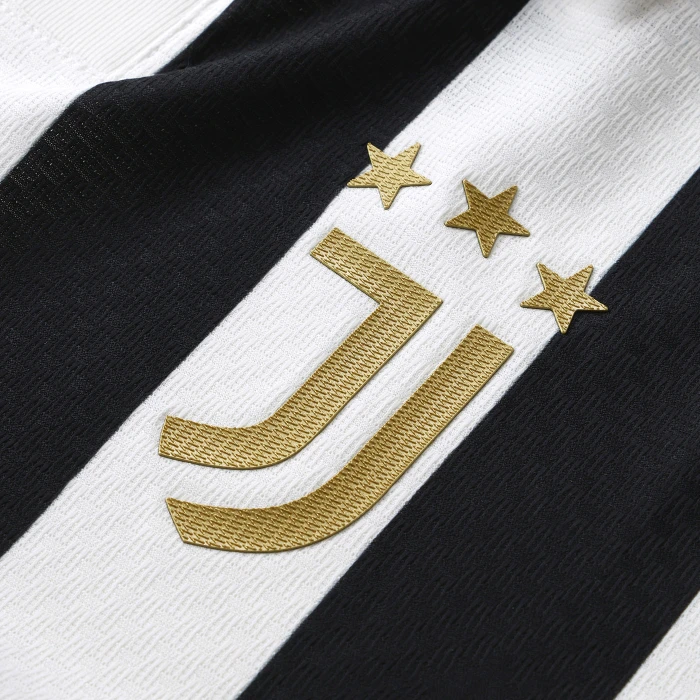 Juventus 2026-27 home kit detail