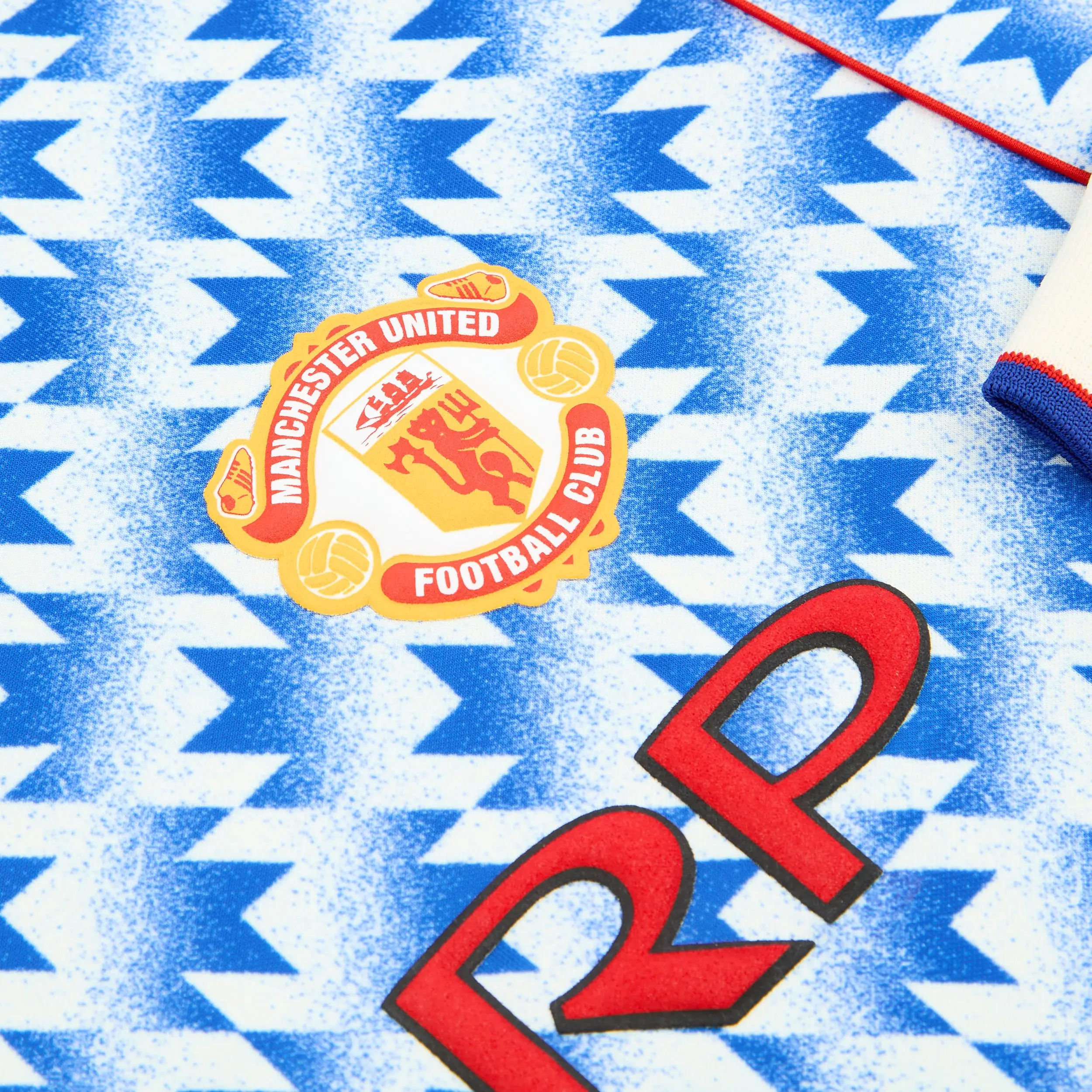 Manchester United 1990-92 reissue detail