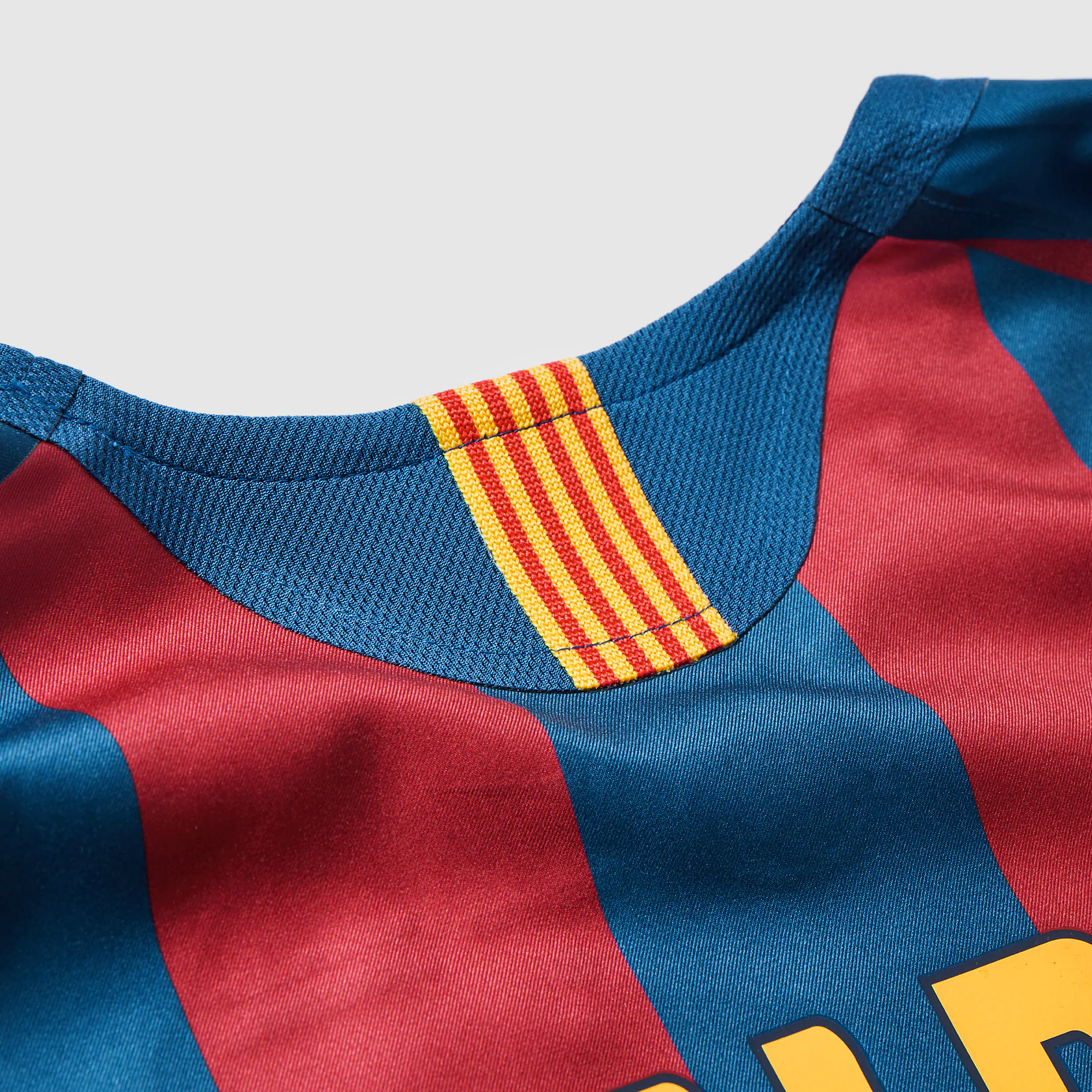 Barcelona reissue detail
