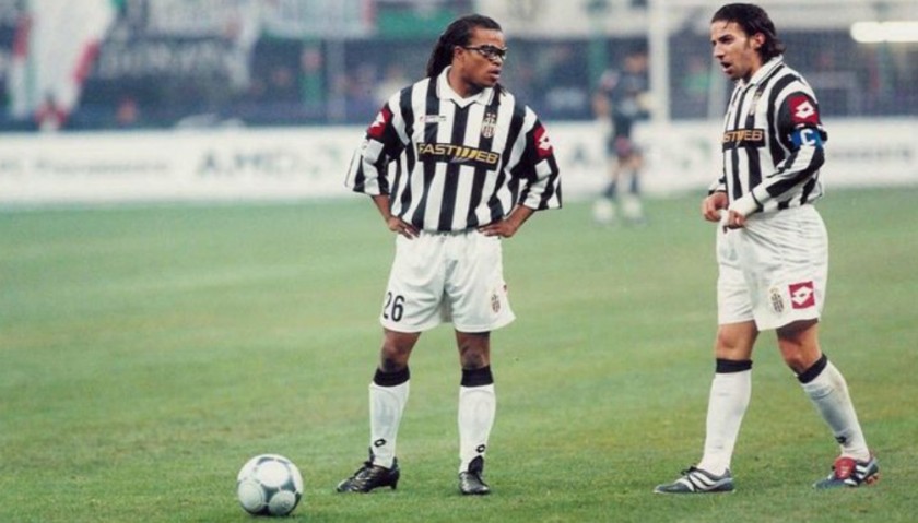 Edgar Davids at Juventus in Lotto kit 2001-02